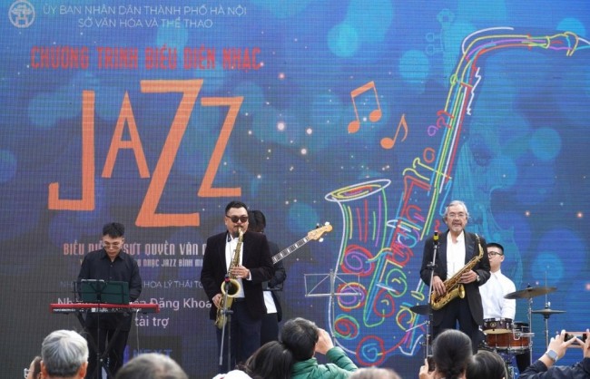 Hà Nội đắm say trong không gian âm nhạc cuối tuần