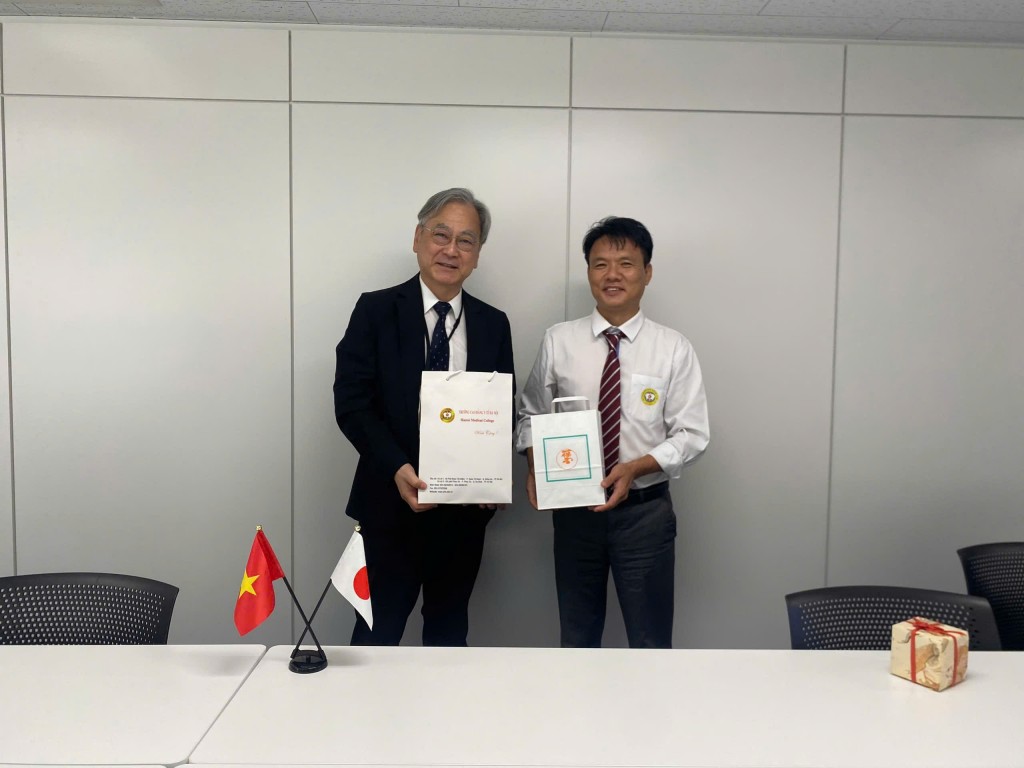 Hợp tác quốc tế là điểm sáng của Trường Cao đẳng Y tế Hà Nội trong những năm gần đây