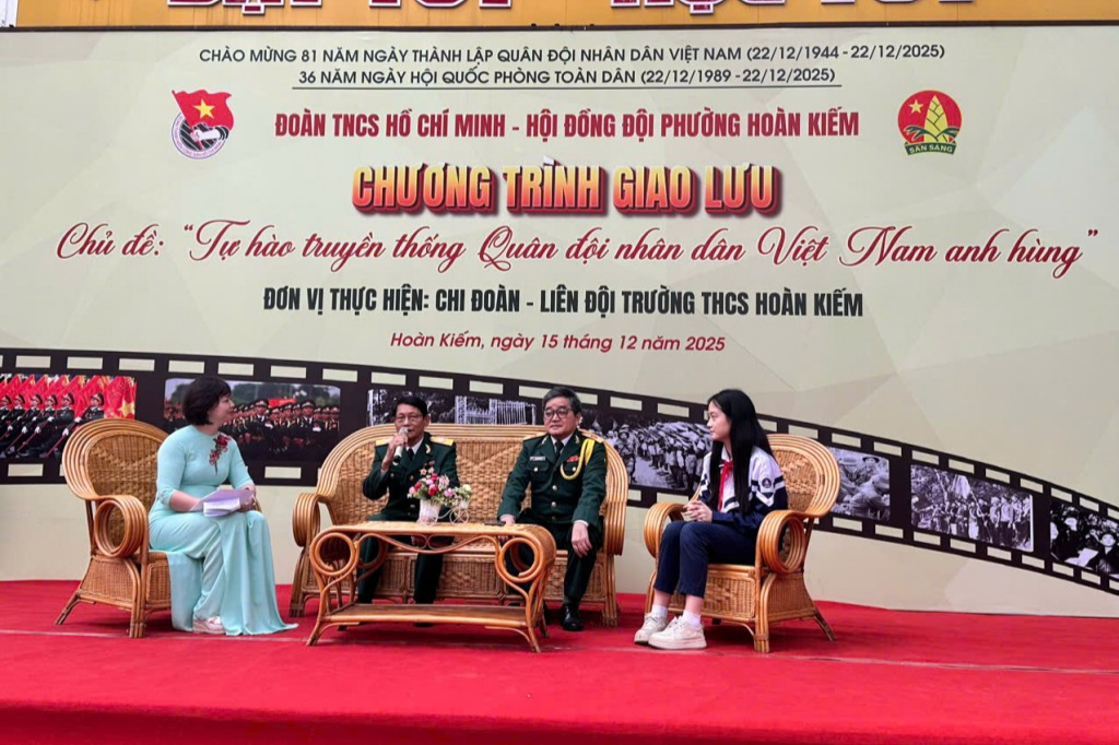 Các nhân chứng lịch sử giao lưu tại chương trình 