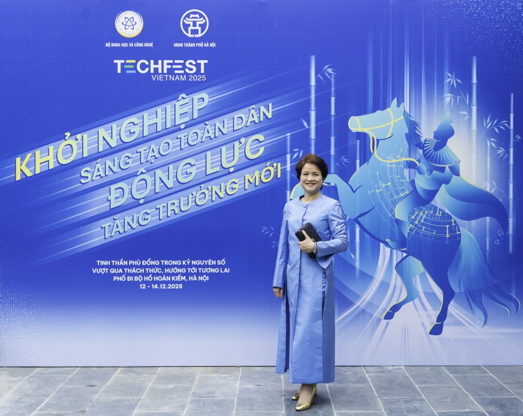 Bà Nguyễn Thị Hương Liên - CEO Cty CP Sao Thái Dương tại sự kiện TECHFEST 2025
