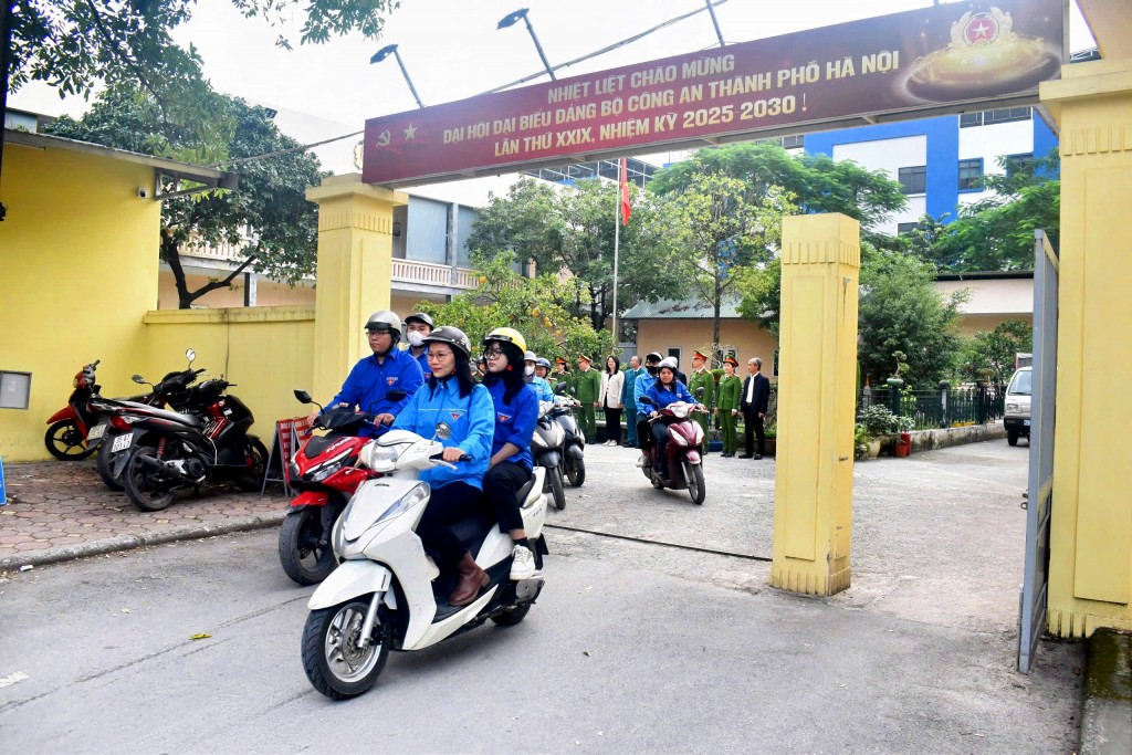 Ra quân tấn công trấn áp tội phạm, bảo đảm an ninh trật tự Ra quân tấn công trấn áp tội phạm, bảo đảm an ninh trật tự