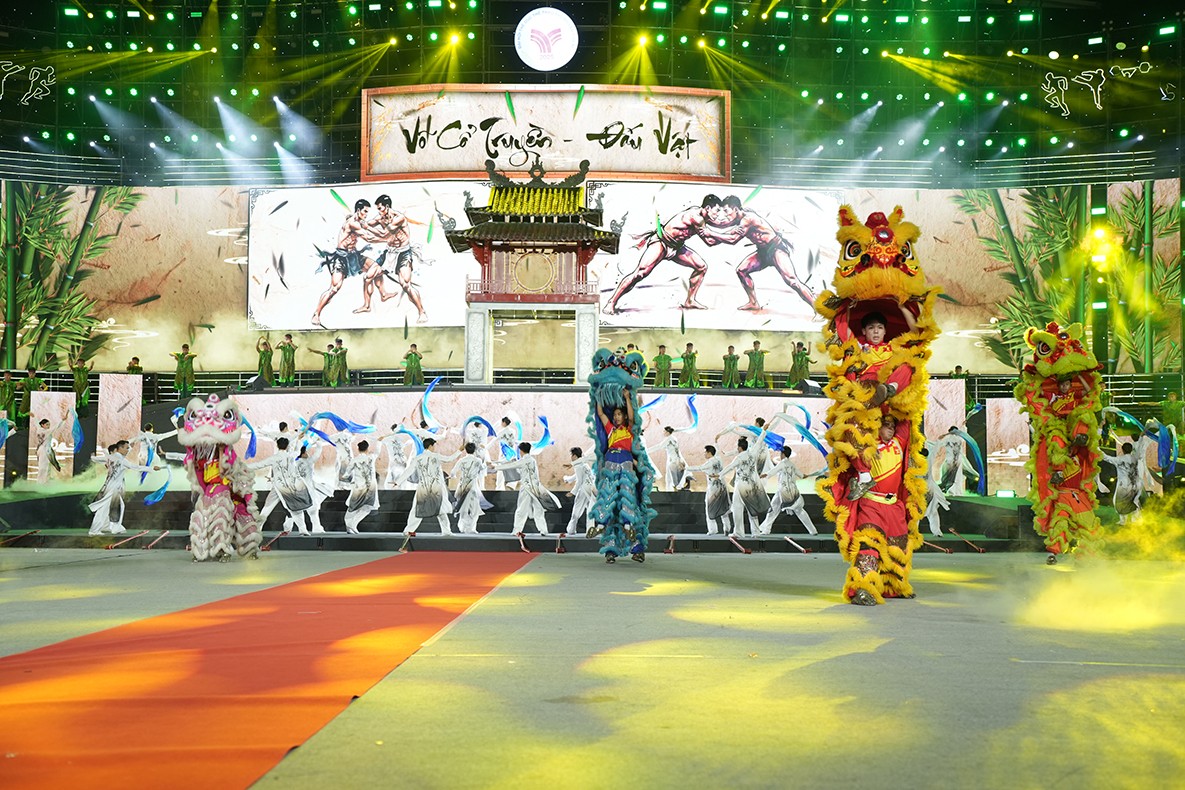 Nghệ thuật chạm cảm xúc tại Lễ khai mạc Đại hội TDTT Thủ đô Nghệ thuật chạm cảm xúc tại Lễ khai mạc Đại hội TDTT Thủ đô