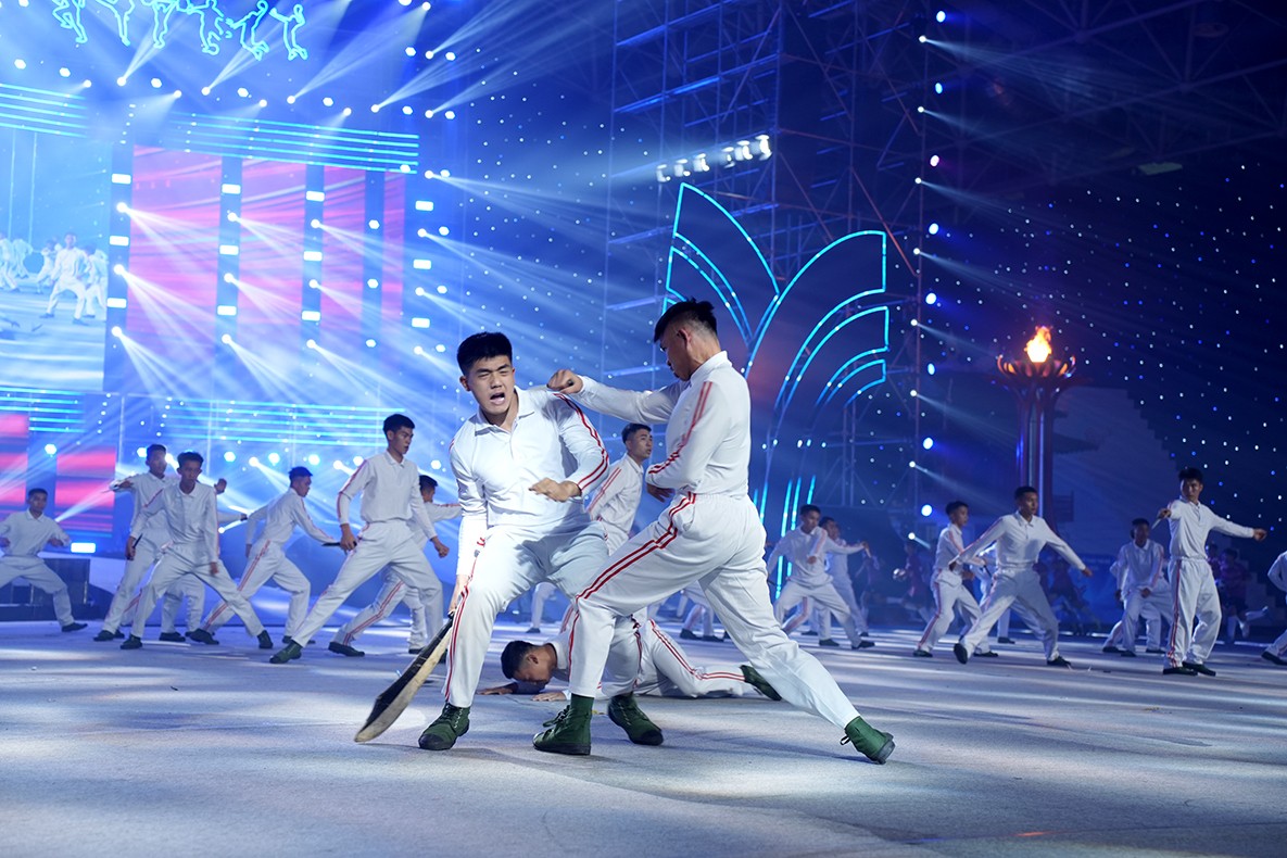 Nghệ thuật chạm cảm xúc tại Lễ khai mạc Đại hội TDTT Thủ đô Nghệ thuật chạm cảm xúc tại Lễ khai mạc Đại hội TDTT Thủ đô