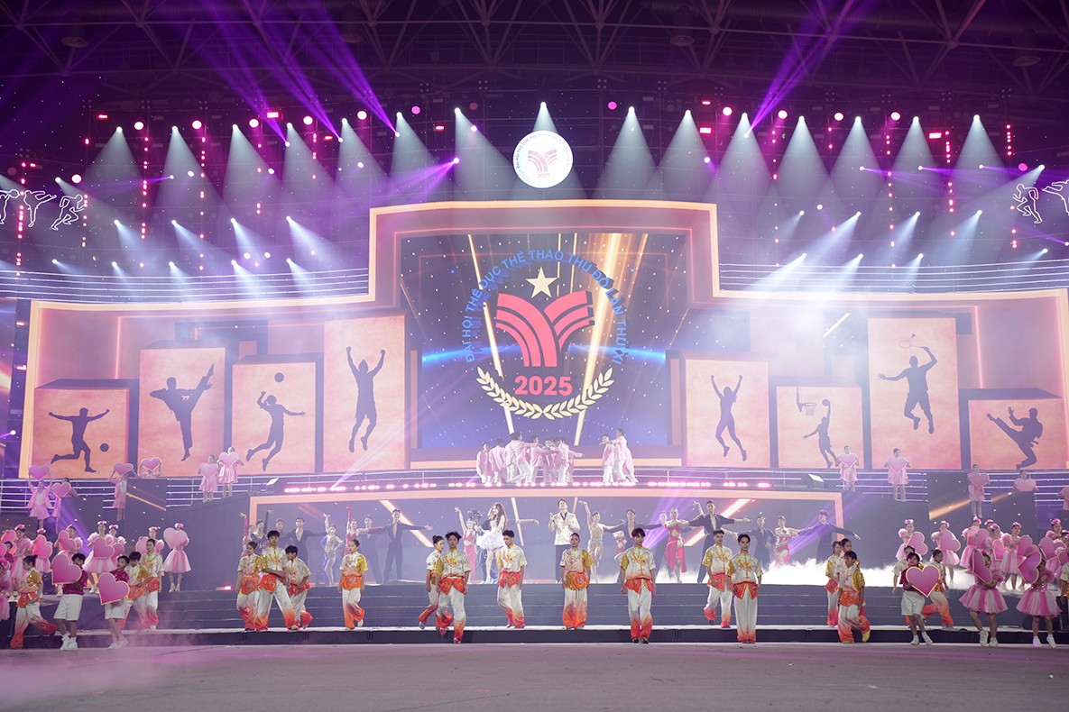 Nghệ thuật chạm cảm xúc tại Lễ khai mạc Đại hội TDTT Thủ đô Nghệ thuật chạm cảm xúc tại Lễ khai mạc Đại hội TDTT Thủ đô