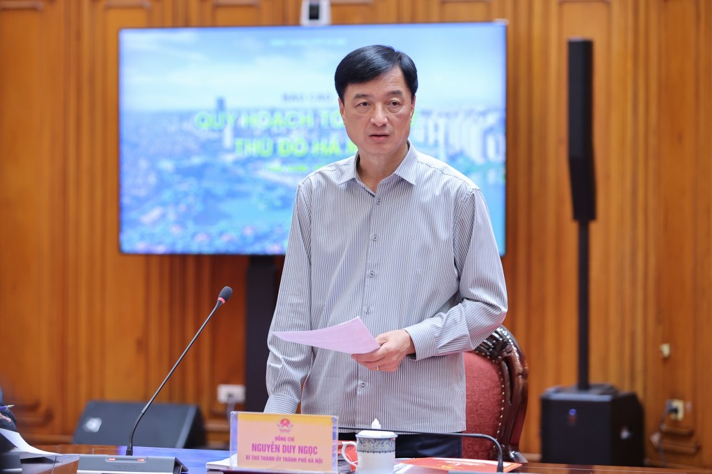 Bí thư Thành ủy Hà Nội Nguyễn Duy Ngọc phát biểu - Ảnh: VGP/Nhật Bắc Bí thư Thành ủy Hà Nội Nguyễn Duy Ngọc phát biểu - Ảnh: VGP/Nhật Bắc