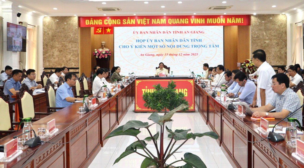 Quang cảnh cuộc họp (ảnh: Như Ngọc) Quang cảnh cuộc họp (ảnh: Như Ngọc)