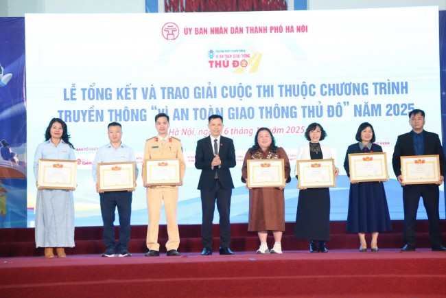 Phát động chương trình "Vì An toàn giao thông Thủ đô" năm 2026