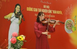 Nghệ sĩ viola Nguyệt Thu lan tỏa âm nhạc tới cộng đồng