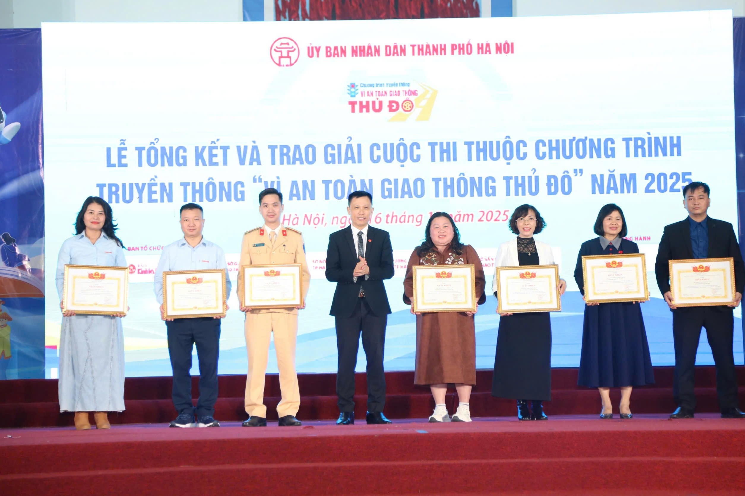 Phát động chương trình "Vì An toàn giao thông Thủ đô" năm 2026