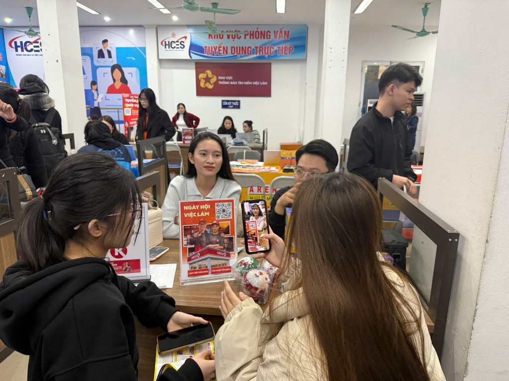 Chính thức kích hoạt Cổng thông tin việc làm thành phố Hà Nội Chính thức kích hoạt Cổng thông tin việc làm thành phố Hà Nội