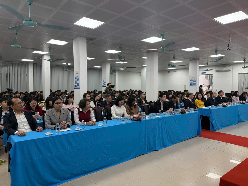 Chính thức kích hoạt Cổng thông tin việc làm thành phố Hà Nội Chính thức kích hoạt Cổng thông tin việc làm thành phố Hà Nội