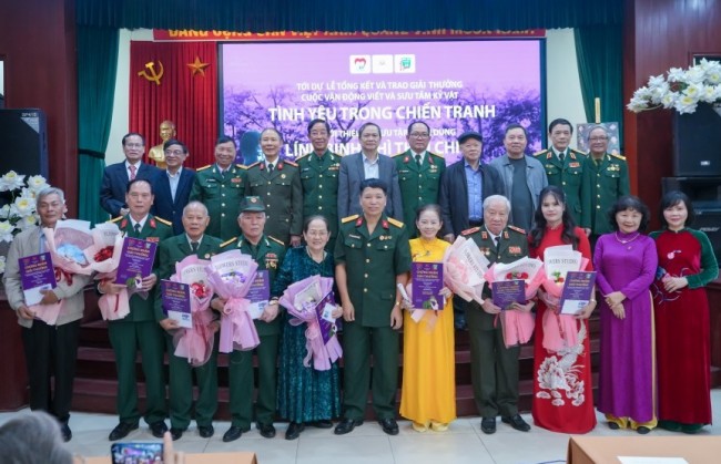 Trao giải cuộc vận động “Tình yêu trong chiến tranh"