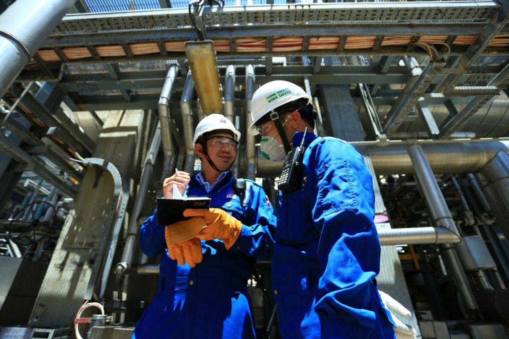 Nhà máy lọc dầu Dung Quất góp phần đảm bảo an ninh quốc phòng Nhà máy lọc dầu Dung Quất góp phần đảm bảo an ninh quốc phòng