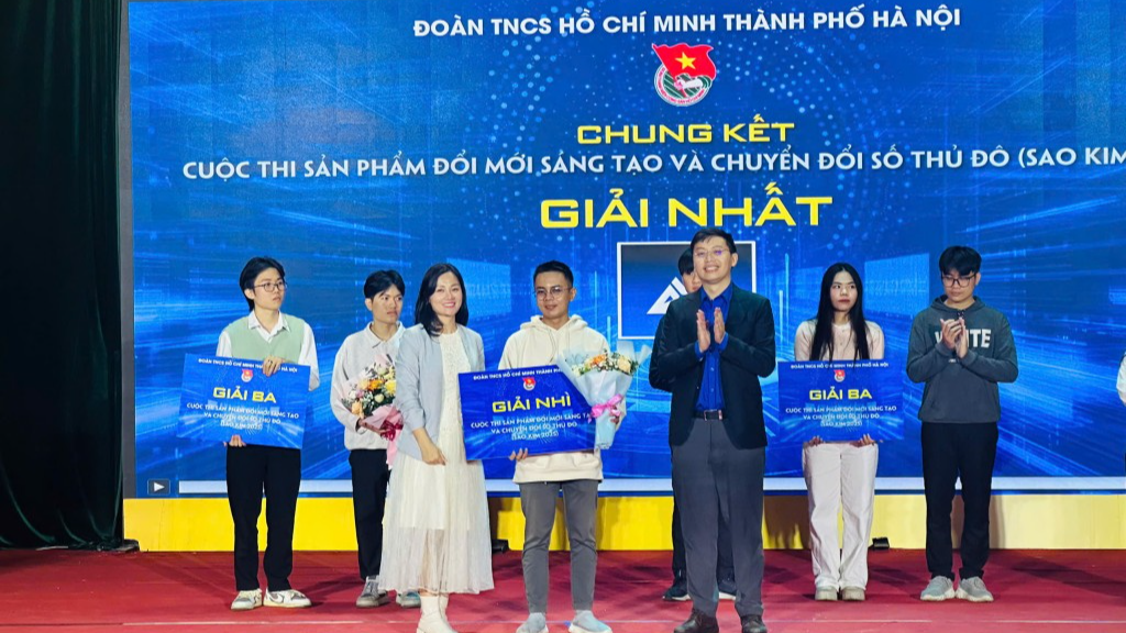 giải Nhì thuộc về đội LeoFi giải Nhì thuộc về đội LeoFi