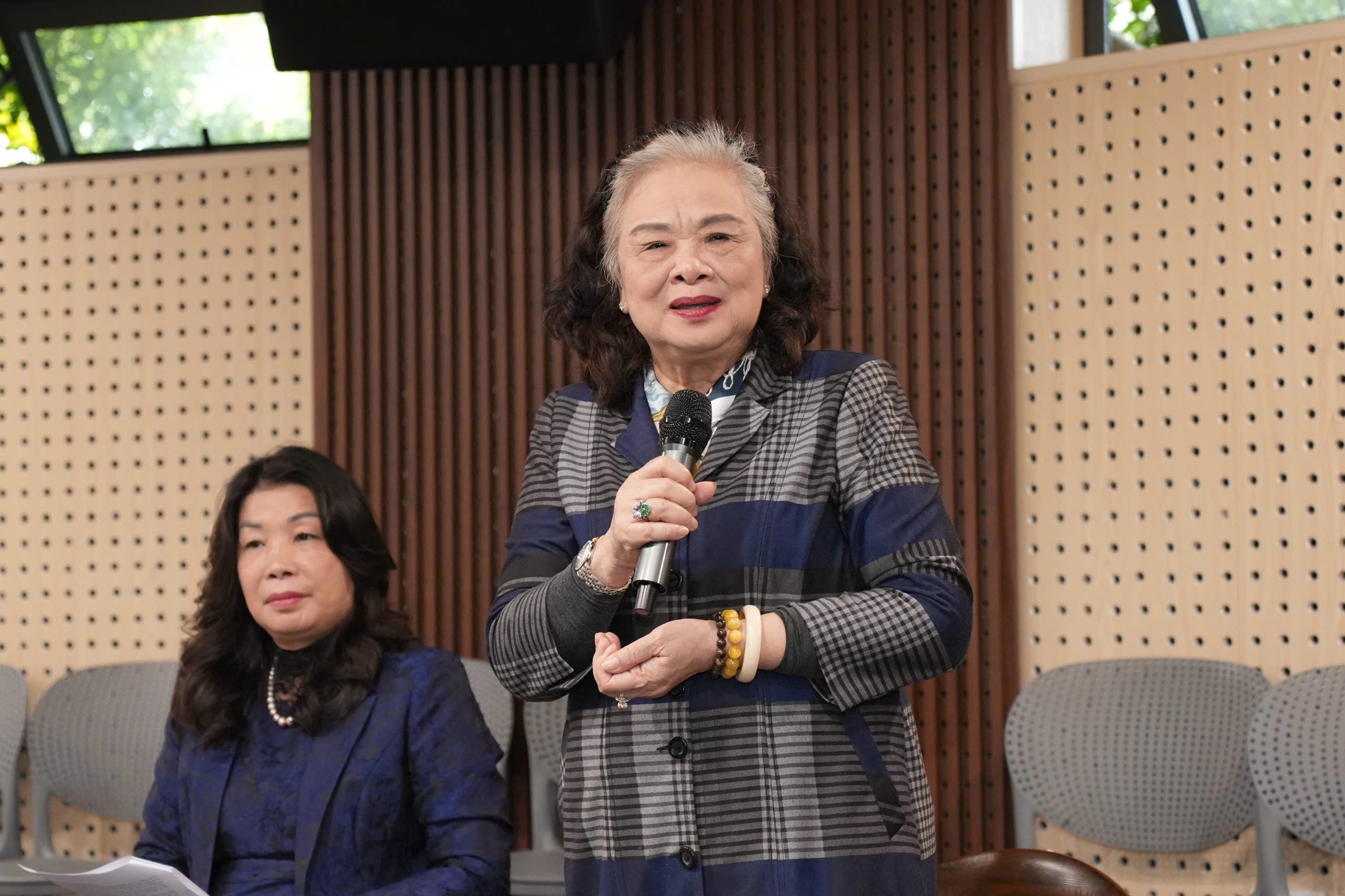 Phát huy vai trò đội ngũ trí thức tham gia tư vấn, phản biện Phát huy vai trò đội ngũ trí thức tham gia tư vấn, phản biện