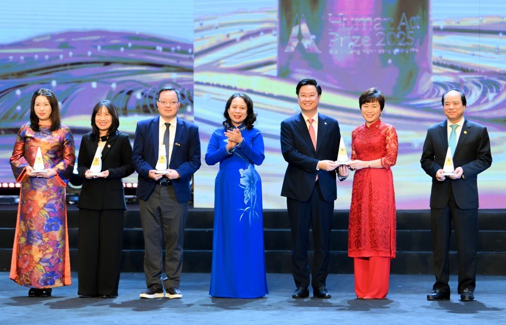 Khi sự tử tế được đo bằng hành trình "kiên trì phụng sự"