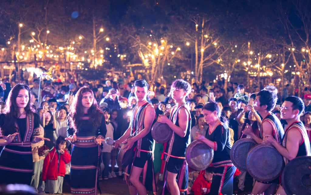 Quảng Ngãi tổ chức chuỗi sự kiện đặc sắc chào đón năm mới 2026 Quảng Ngãi tổ chức chuỗi sự kiện đặc sắc chào đón năm mới 2026