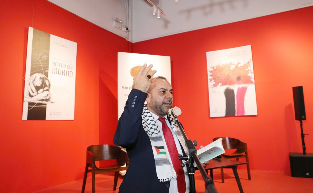 Nhà thơ Murad Sadani - Tổng Thư ký Liên hiệp các Nhà văn và Tác giả Palestine