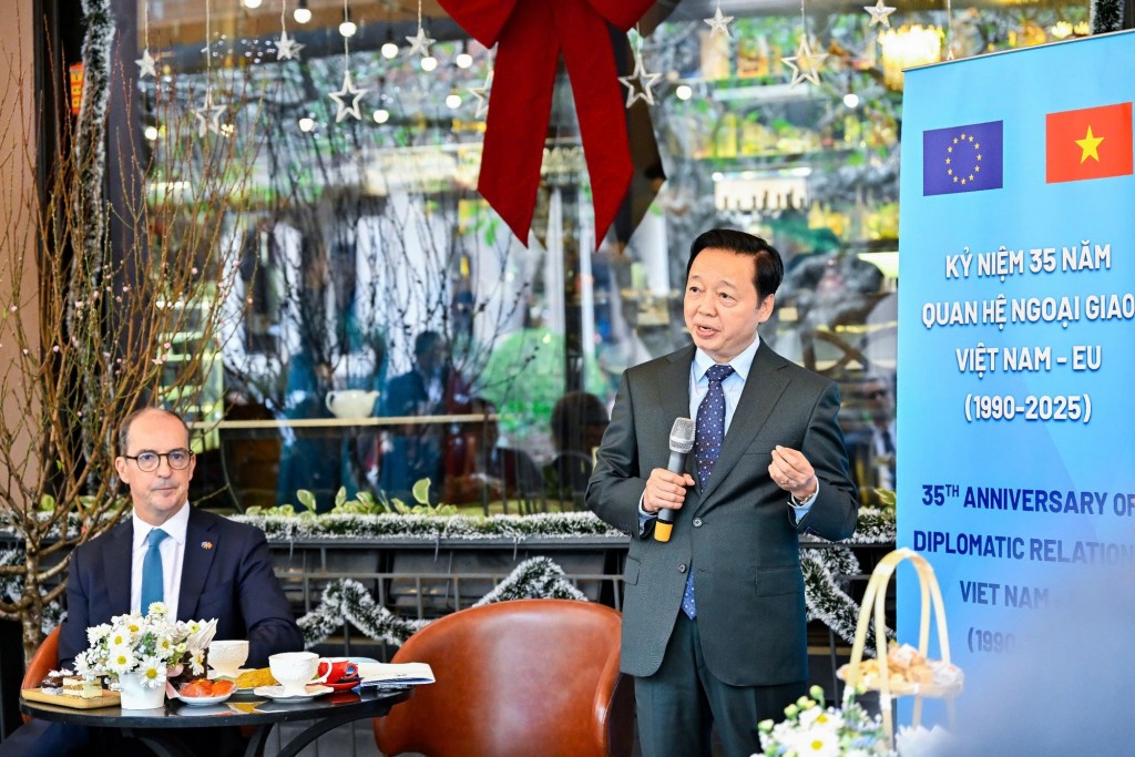 Phó Thủ tướng Chính phủ Trần Hồng Hà nhấn mạnh hành trình 35 năm quan hệ Đối tác và hợp tác toàn diện giữa Việt Nam với EU đã đạt được nhiều thành tựu quan trọng - Ảnh: VGP/Minh Khôi Phó Thủ tướng Chính phủ Trần Hồng Hà nhấn mạnh hành trình 35 năm quan hệ Đối tác và hợp tác toàn diện giữa Việt Nam với EU đã đạt được nhiều thành tựu quan trọng - Ảnh: VGP/Minh Khôi