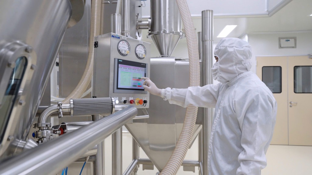 Dược Hà Tây luôn tiên phong ứng dụng công nghệ hiện đại vào sản xuất