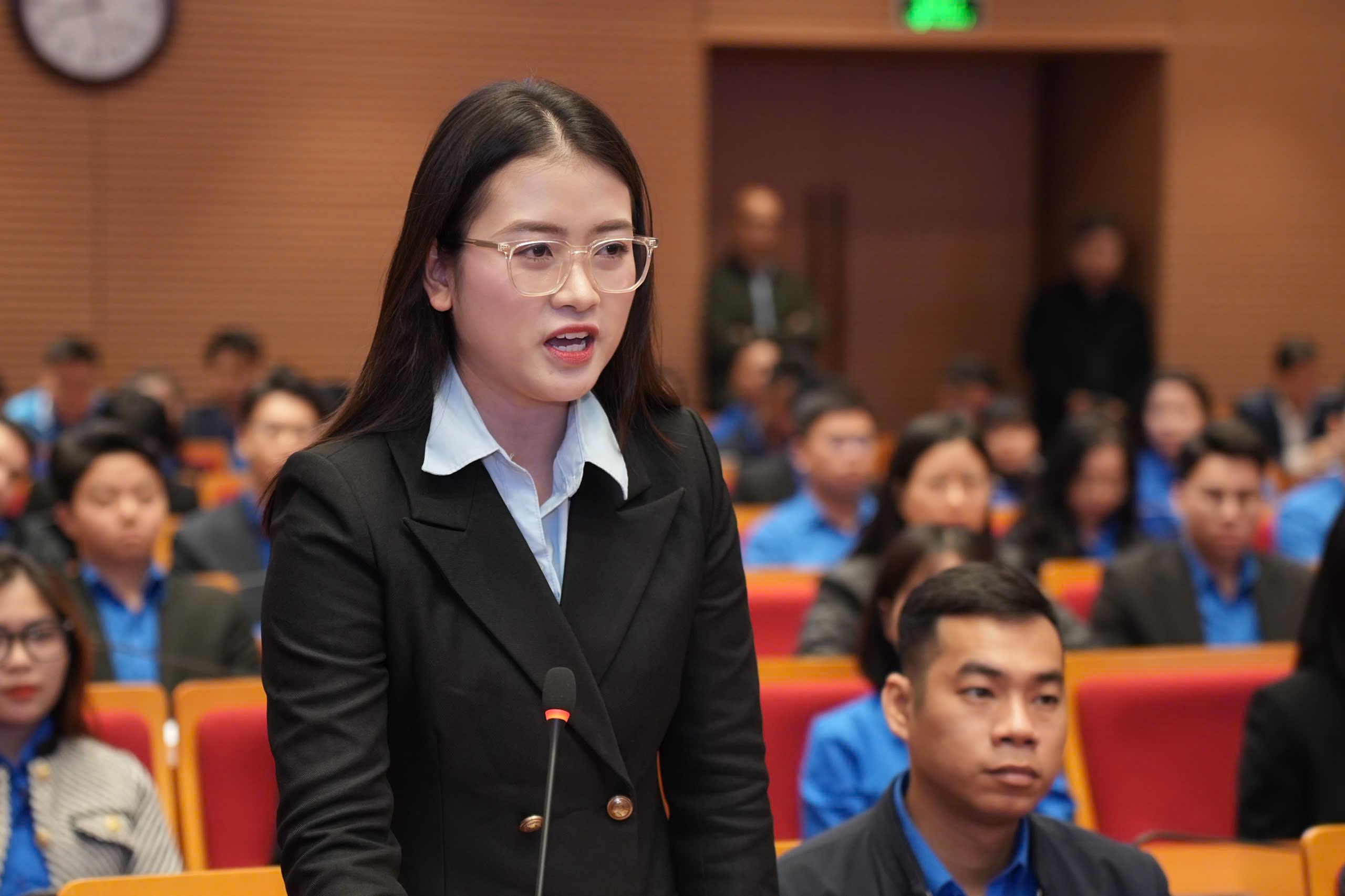 cô Nguyễn Kim Hoài Nam - giáo viên Ngữ văn, kiêm Tổng phụ trách Đội Trường THCS Thành Công