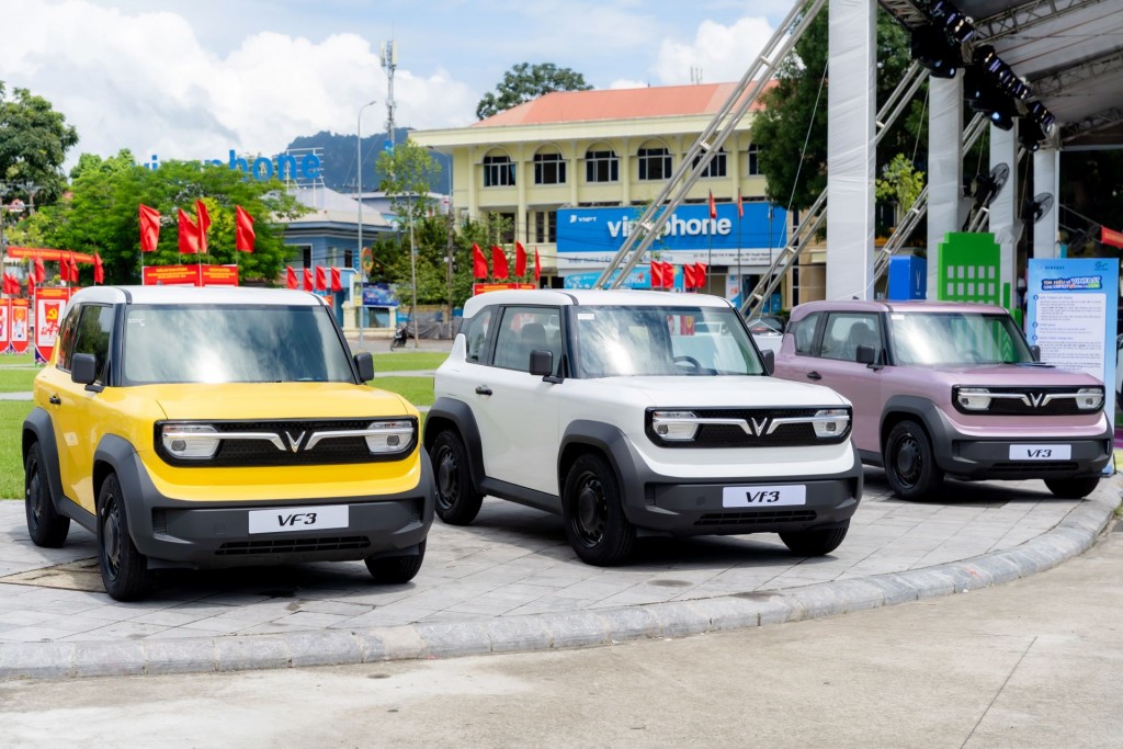 VinFast VF 3 tạo “làn sóng” sở hữu ô tô của người trẻ Việt