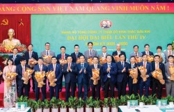 Khát vọng vươn mình từ những đại hội