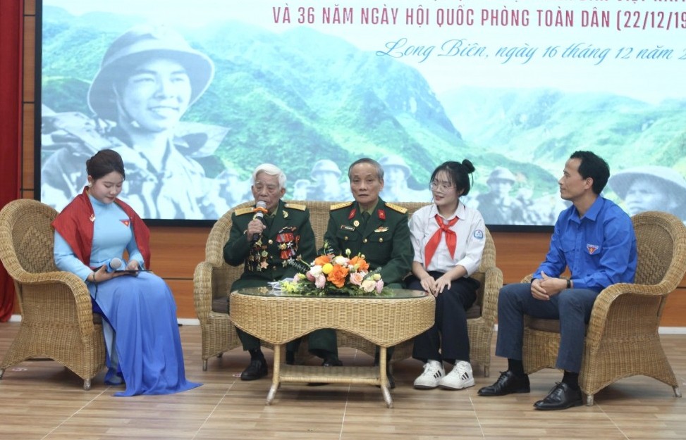 Tiếp lửa truyền thống để thế hệ trẻ vững bước trong thời bình