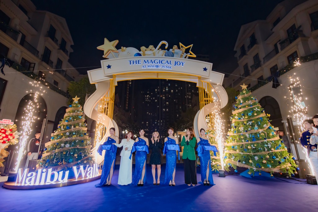 Lễ cắt băng khai trương và thắp sáng Tâm điểm thương mại - dịch vụ - giải trí Malibu Walk tại trung tâm Ocean Park 1