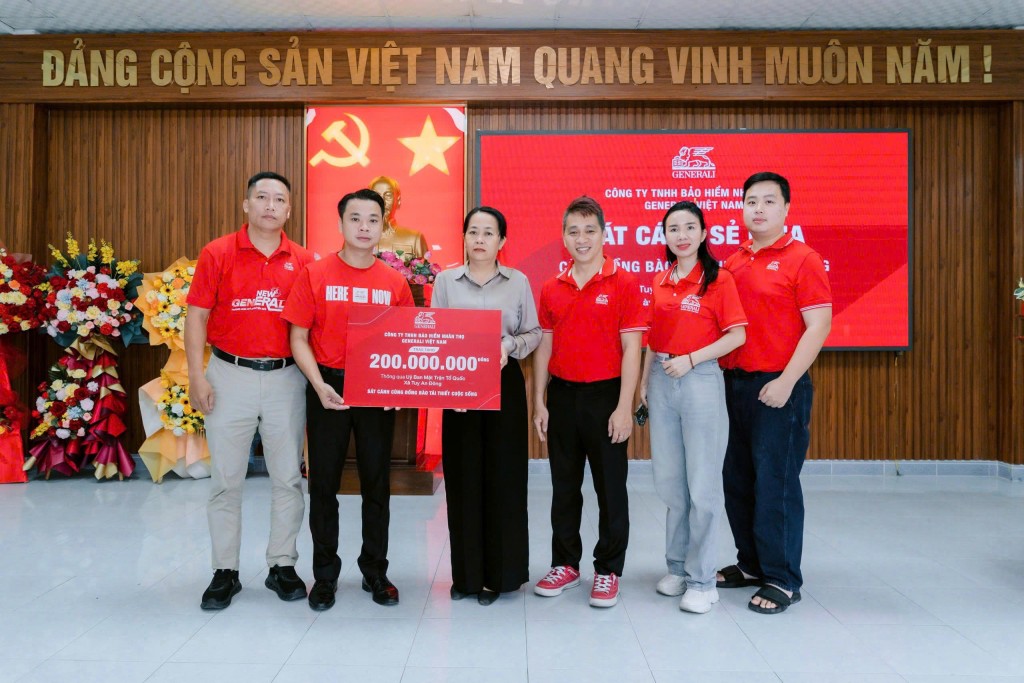 Generali Việt Nam sát cánh cùng các gia đình chịu ảnh hưởng bởi bão lũ