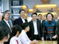 Khánh thành Phòng thực hành giáo dục STEM tại Trường THPT Nguyễn Huệ