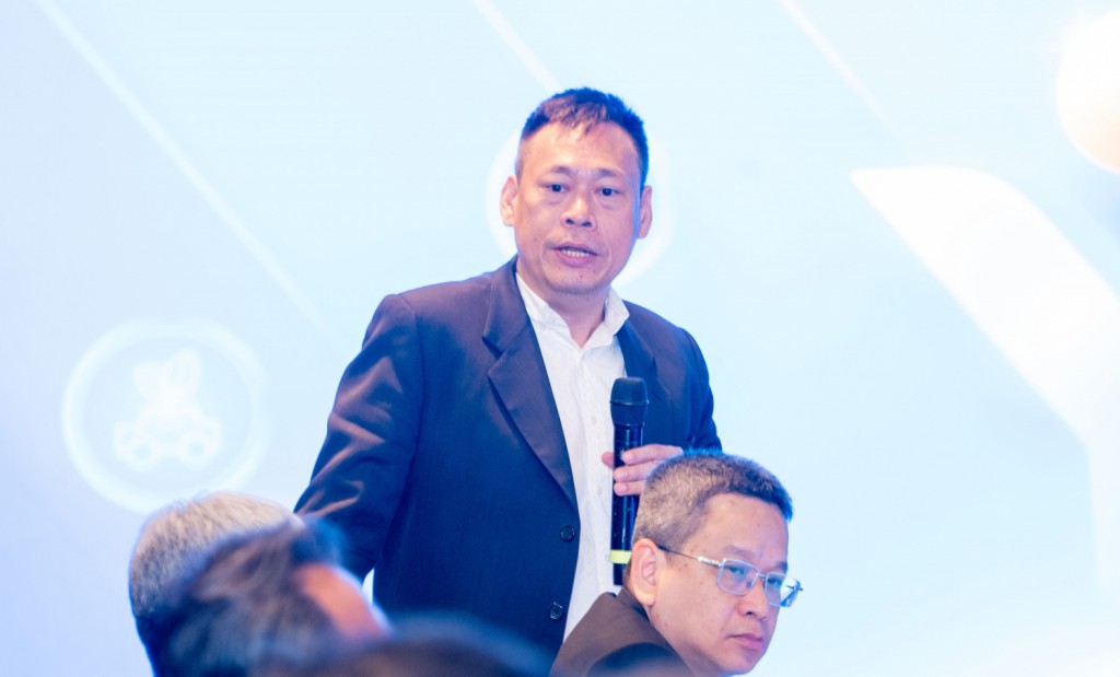 Các đại biểu thảo luận tại Hội thảo.