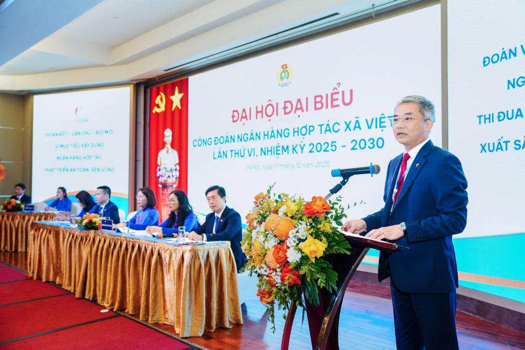 Đồng chí Nguyễn Quốc Cường - Bí thư Đảng ủy, Chủ tịch Hội đồng quản trị Co-opBank phát biểu tại Đại hội