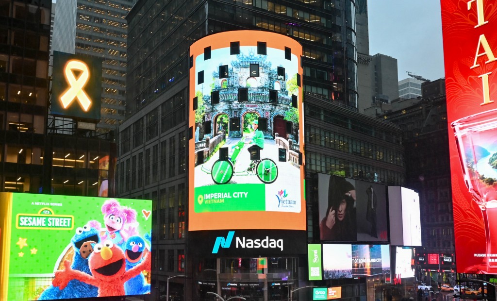 Grab tôn vinh di sản và ẩm thực Việt Nam tại Quảng trường Thời Đại, New York Grab tôn vinh di sản và ẩm thực Việt Nam tại Quảng trường Thời Đại, New York