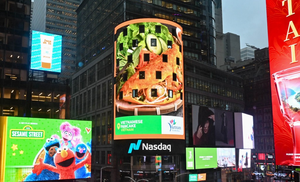 Grab tôn vinh di sản và ẩm thực Việt Nam tại Quảng trường Thời Đại, New York Grab tôn vinh di sản và ẩm thực Việt Nam tại Quảng trường Thời Đại, New York