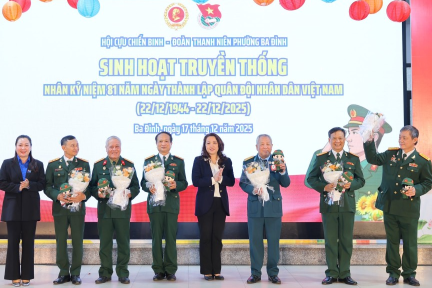 Sinh hoạt truyền thống: Nơi lịch sử “chạm” vào trái tim tuổi trẻ Sinh hoạt truyền thống: Nơi lịch sử “chạm” vào trái tim tuổi trẻ