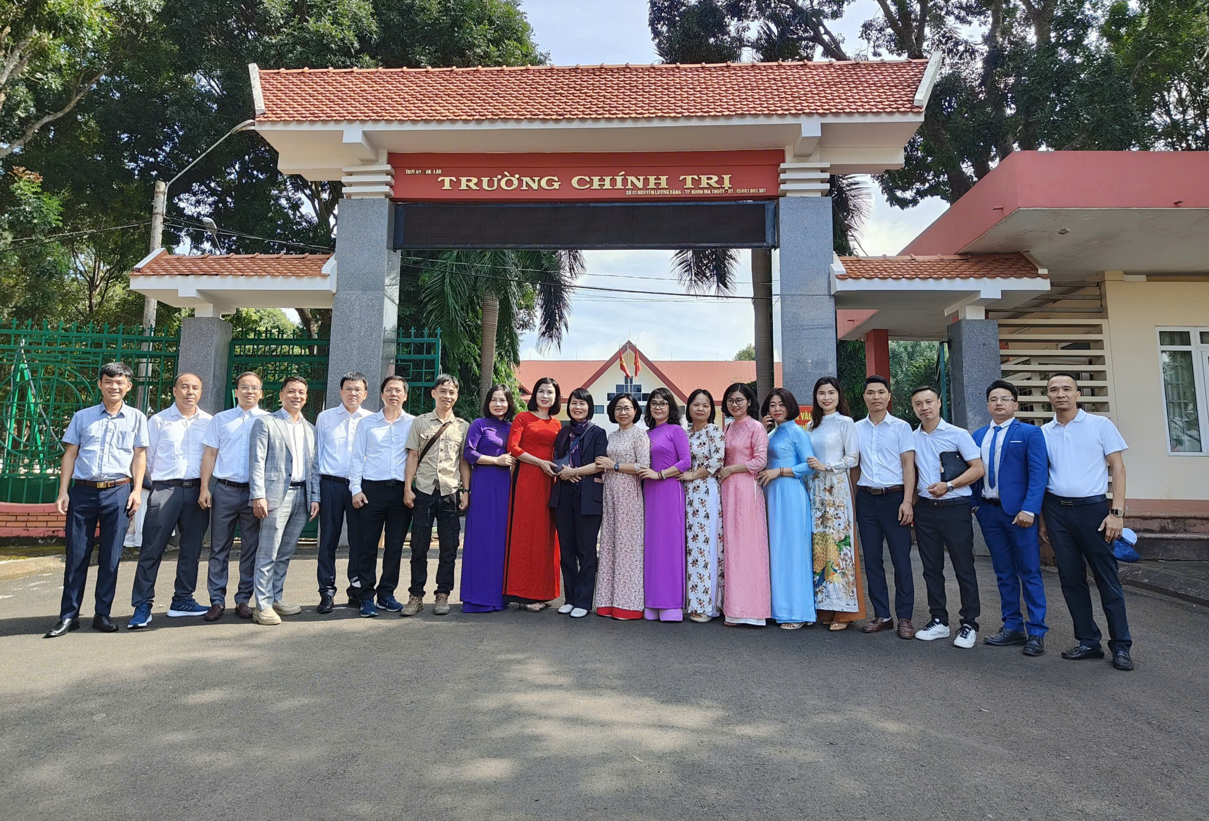 “Lò luyện” cán bộ chất lượng cao của Thủ đô “Lò luyện” cán bộ chất lượng cao của Thủ đô