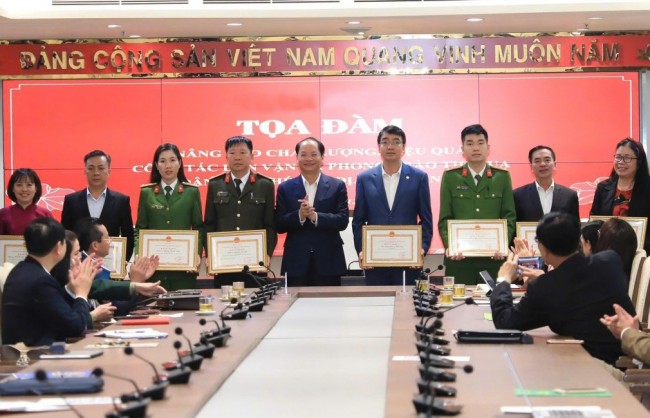 Nâng cao chất lượng công tác dân vận, thực hiện thắng lợi Nghị quyết Đại hội Đảng bộ thành phố