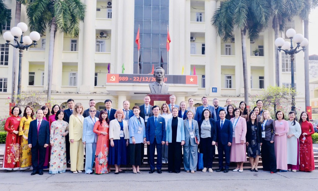 Trung tâm đào tạo, bồi dưỡng cán bộ chất lượng cao của Thủ đô Trung tâm đào tạo, bồi dưỡng cán bộ chất lượng cao của Thủ đô