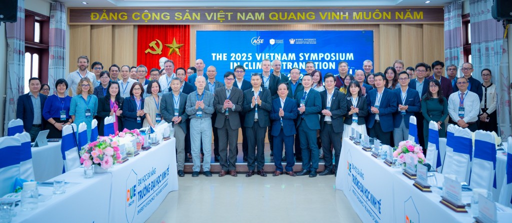 Các đại biểu tham dự Hội thảo quốc tế về biến đổi khí hậu 2025 (VSCT - 2025) Các đại biểu tham dự Hội thảo quốc tế về biến đổi khí hậu 2025 (VSCT - 2025)