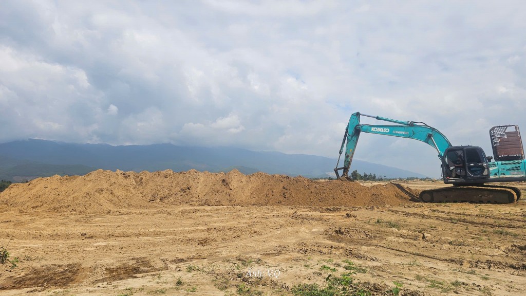 UBND xã Hà Nha thông tin về cải tạo 172 ngàn mét khối đất UBND xã Hà Nha thông tin về cải tạo 172 ngàn mét khối đất