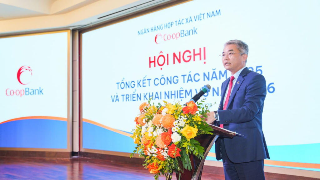 Ông Nguyễn Quốc Cường - Bí thư Đảng ủy, Chủ tịch Hội đồng quản trị Co-opBank phát biểu tại Hội nghị