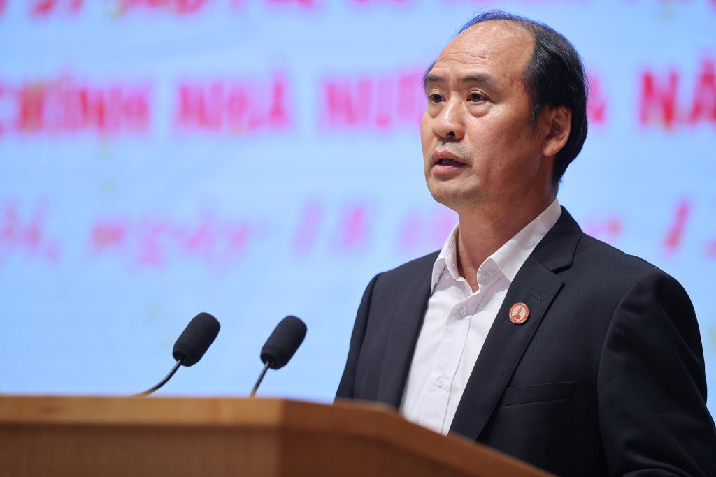 Các đại biểu báo cáo, phát biểu tại Hội nghị - Ảnh: VGP/Nhật Bắc Các đại biểu báo cáo, phát biểu tại Hội nghị - Ảnh: VGP/Nhật Bắc