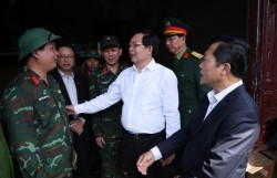 Phó Thủ tướng Hồ Quốc Dũng kiểm tra tình hình triển khai "Chiến dịch Quang Trung" tại thành phố Huế