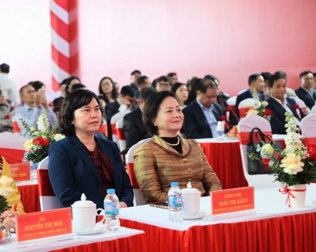Phó Thủ tướng Phạm Thị Thanh Trà và các đại biểu dự lễ khởi công Khu công nghiệp Quế Võ II – giai đoạn 2 tại Bắc Ninh - Ảnh: VGP/Thu Giang Phó Thủ tướng Phạm Thị Thanh Trà và các đại biểu dự lễ khởi công Khu công nghiệp Quế Võ II – giai đoạn 2 tại Bắc Ninh - Ảnh: VGP/Thu Giang