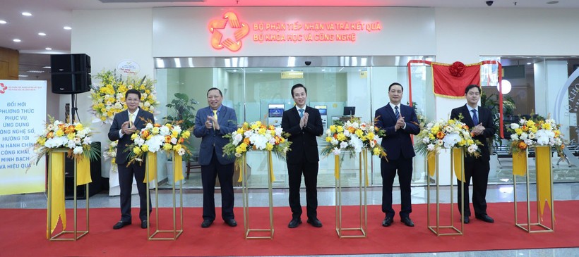 Bộ Khoa học và Công nghệ đã chính thức khai trương Bộ phận Tiếp nhận và Trả kết quả. (Ảnh: Bộ Khoa học và Công nghệ) Bộ Khoa học và Công nghệ đã chính thức khai trương Bộ phận Tiếp nhận và Trả kết quả. (Ảnh: Bộ Khoa học và Công nghệ)