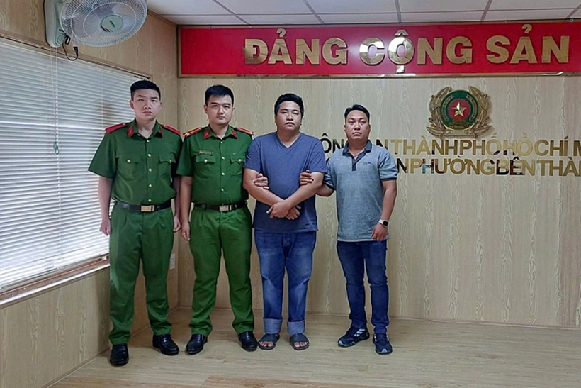 Đối tượng Nguyễn Chí Hiền tại cơ quan Công an. Ảnh: CACC