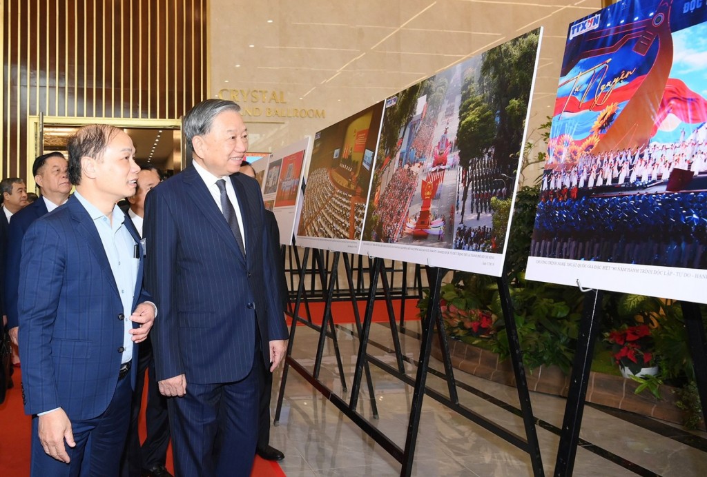 Phát biểu của Tổng Bí thư Tô Lâm tại Hội nghị toàn quốc tổng kết công tác Tuyên giáo và Dân vận Phát biểu của Tổng Bí thư Tô Lâm tại Hội nghị toàn quốc tổng kết công tác Tuyên giáo và Dân vận