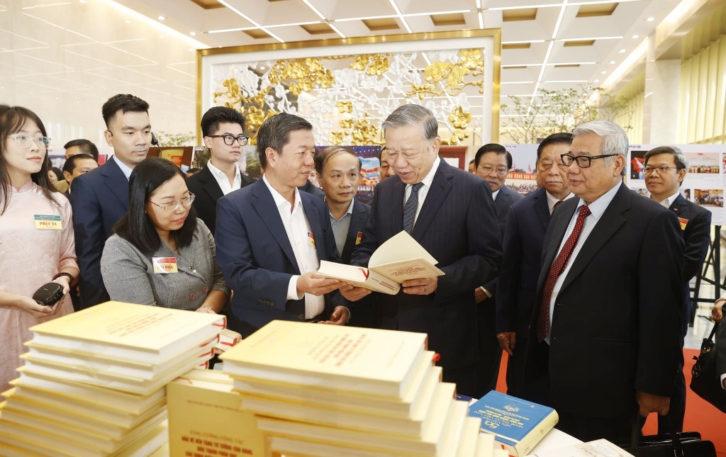 Phát biểu của Tổng Bí thư Tô Lâm tại Hội nghị toàn quốc tổng kết công tác Tuyên giáo và Dân vận Phát biểu của Tổng Bí thư Tô Lâm tại Hội nghị toàn quốc tổng kết công tác Tuyên giáo và Dân vận