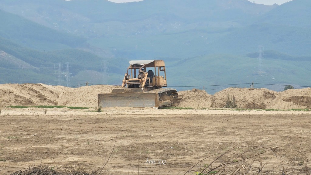 UBND xã Hà Nha thông tin về cải tạo 172 ngàn mét khối đất UBND xã Hà Nha thông tin về cải tạo 172 ngàn mét khối đất